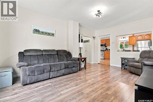 316 1St Street E, Langham, SK - Indoor Photo Showing Living Room