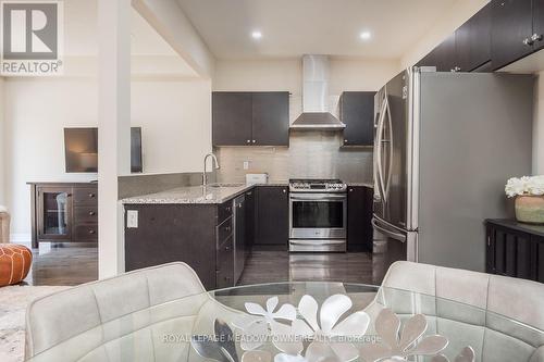 1079 Job Crescent, Milton, ON - Indoor Photo Showing Kitchen With Stainless Steel Kitchen With Upgraded Kitchen