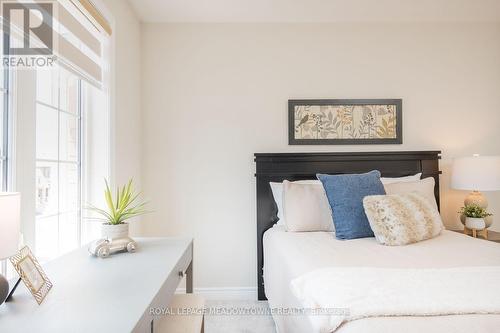 1079 Job Crescent, Milton, ON - Indoor Photo Showing Bedroom