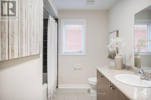1079 Job Crescent, Milton, ON - Indoor Photo Showing Bathroom