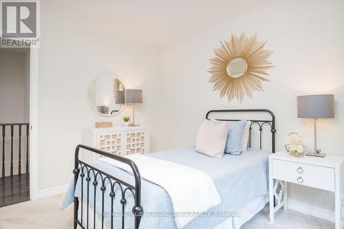 1079 Job Crescent, Milton, ON - Indoor Photo Showing Bedroom