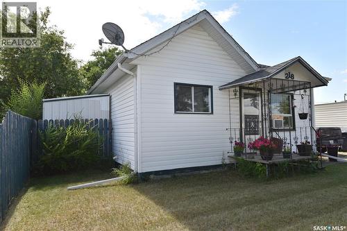 218 4A Street E, Nipawin, SK - Outdoor