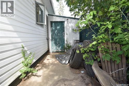 218 4A Street E, Nipawin, SK - Outdoor