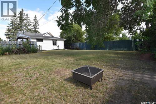 218 4A Street E, Nipawin, SK - Outdoor