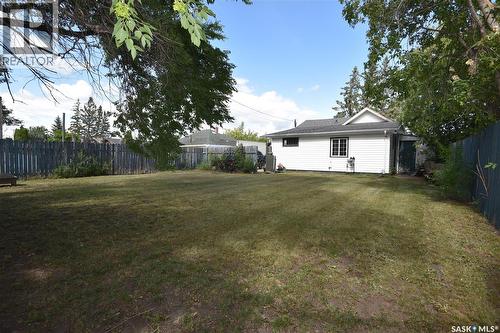 218 4A Street E, Nipawin, SK - Outdoor