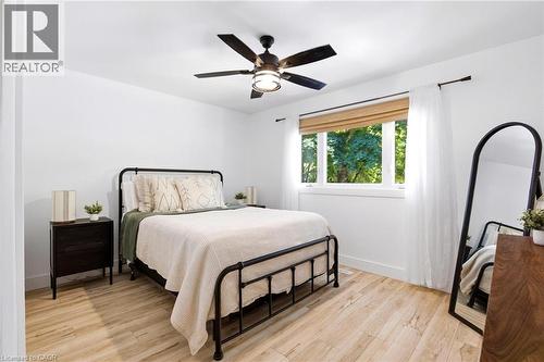 581 Glendene Crescent, Waterloo, ON - Indoor Photo Showing Bedroom