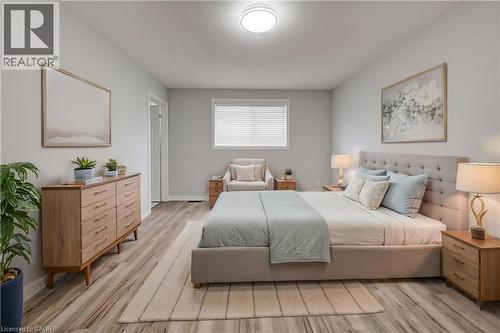 737 North Leaksdale Circle, London, ON - Indoor Photo Showing Bedroom