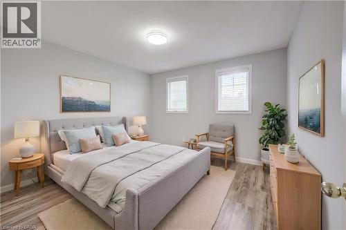 737 North Leaksdale Circle, London, ON - Indoor Photo Showing Bedroom