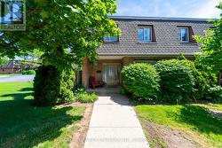 1 - 684 DYNES ROAD  Burlington, ON L7N 2V6