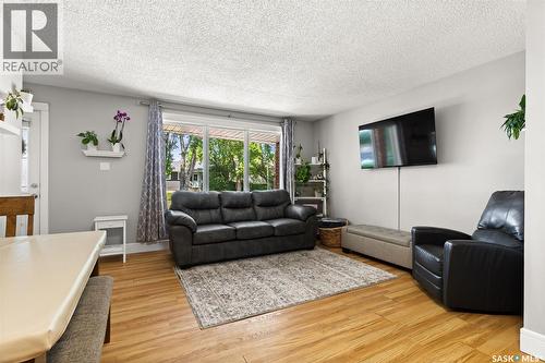 23 Price Crescent, Regina, SK - Indoor Photo Showing Living Room
