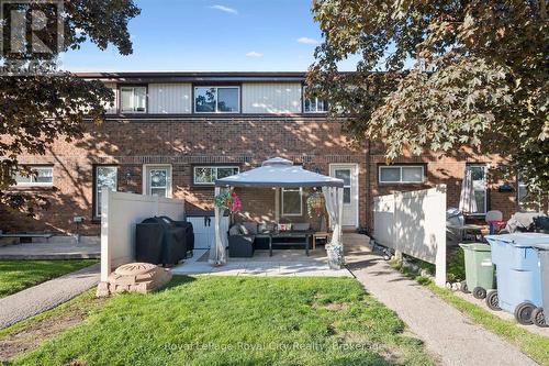 18 - 80 BURNS DRIVE  Guelph (Riverside Park), ON N1H 6V9
