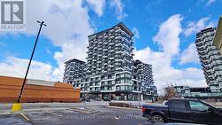 826 - 2485 TAUNTON ROAD Oakville, ON L6H 3R8