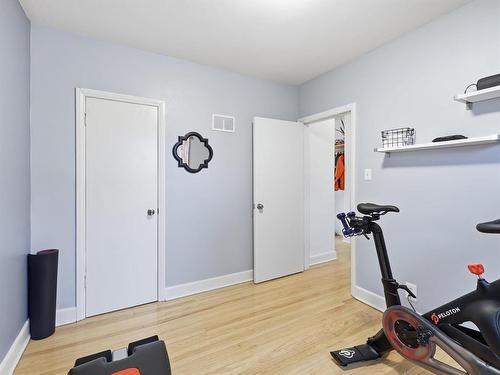 231 Wavell Avenue, Winnipeg, MB - Indoor Photo Showing Gym Room