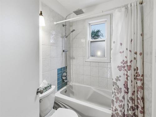 231 Wavell Avenue, Winnipeg, MB - Indoor Photo Showing Bathroom