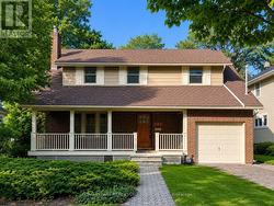 235 DOUGLAS AVENUE Oakville, ON L6J 3S2