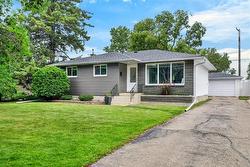 27 Amundsen Bay  Winnipeg, MB R3K 0V1