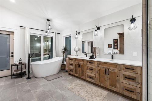 37 Mckay Loop, Alexander, MB - Indoor Photo Showing Bathroom