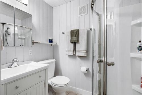 37 Mckay Loop, Alexander, MB - Indoor Photo Showing Bathroom