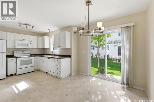 50 203 Herold Terrace, Saskatoon, SK - Indoor Photo Showing Kitchen