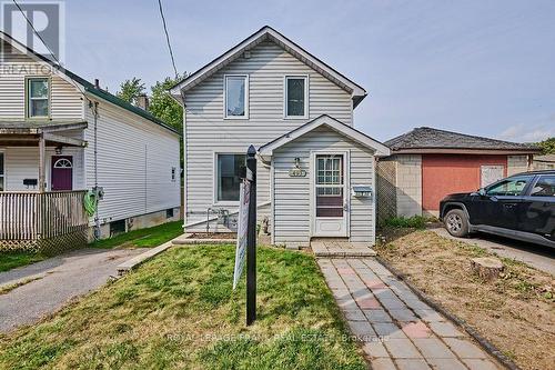 493 ST. LAWRENCE AVENUE  Oshawa (Central), ON L1H 4C3