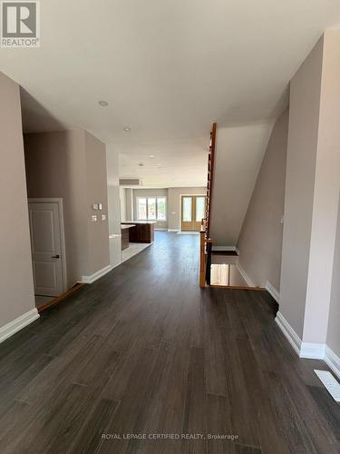 450 MIDLAND AVENUE , Toronto, Ontario M1N 4A5 3