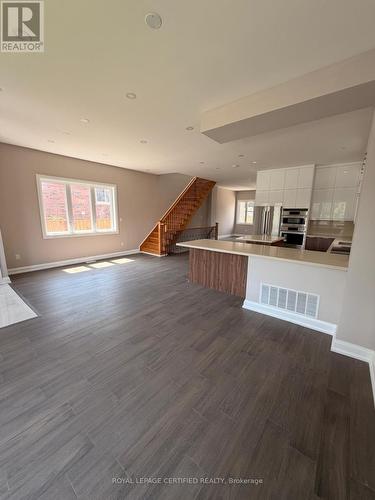 450 MIDLAND AVENUE , Toronto, Ontario M1N 4A5 5