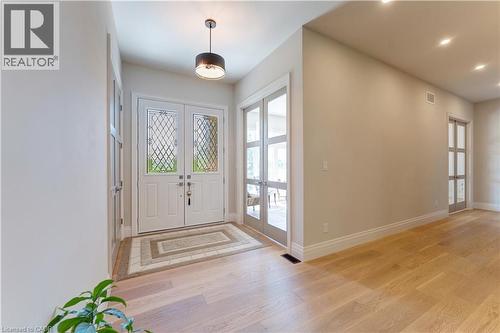 986 Highway 8, Hamilton, ON - Indoor Photo Showing Other Room