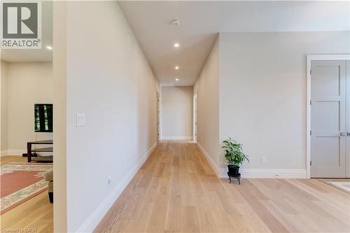 986 Highway 8, Hamilton, ON - Indoor Photo Showing Other Room