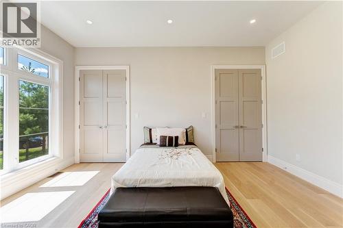 986 Highway 8, Hamilton, ON - Indoor Photo Showing Bedroom