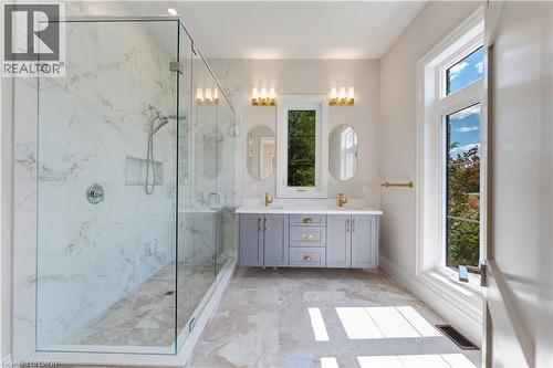986 Highway 8, Hamilton, ON - Indoor Photo Showing Bathroom