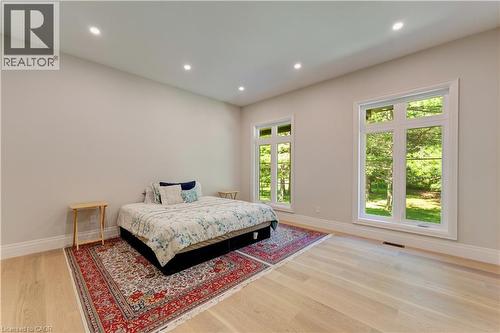 986 Highway 8, Hamilton, ON - Indoor Photo Showing Bedroom