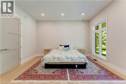 986 Highway 8, Hamilton, ON - Indoor Photo Showing Bedroom
