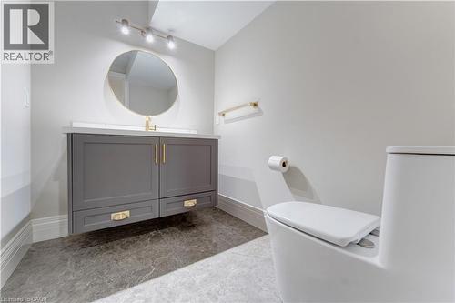 986 Highway 8, Hamilton, ON - Indoor Photo Showing Other Room