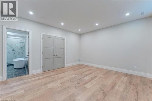 986 Highway 8, Hamilton, ON - Indoor Photo Showing Other Room