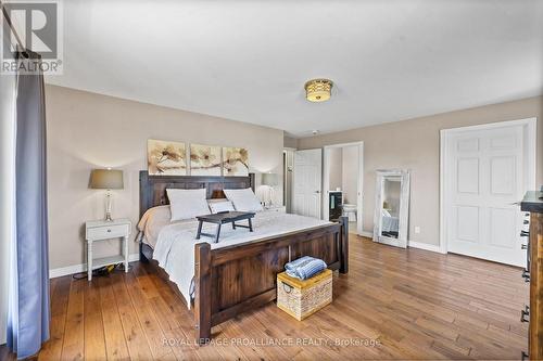 1526 County Road 2, Otonabee-South Monaghan, ON - Indoor Photo Showing Bedroom