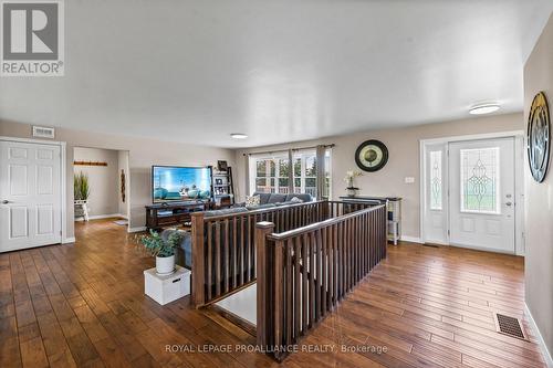 1526 County Road 2, Otonabee-South Monaghan, ON - Indoor Photo Showing Other Room