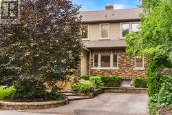 844 DUPLEX AVENUE Toronto, ON M4R 1W9