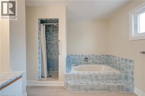 265 Mississaga Street, Oakville, ON - Indoor Photo Showing Bathroom
