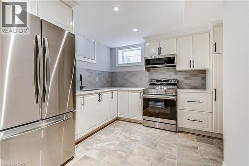 1569 Wembury Road, Mississauga, ON - Indoor Photo Showing Kitchen