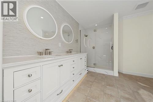 2143 Brays Lane, Oakville, ON - Indoor Photo Showing Bathroom
