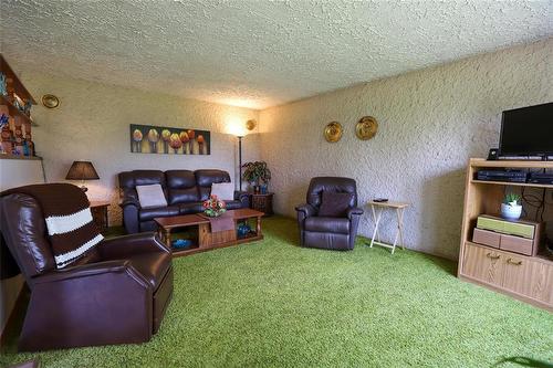 106024 7E Road E, Komarno, MB - Indoor Photo Showing Other Room