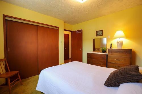 106024 7E Road E, Komarno, MB - Indoor Photo Showing Bedroom