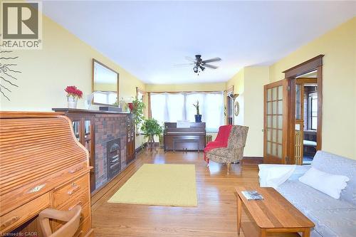 1 Barclay Street, Hamilton, ON - Indoor Photo Showing Living Room With Fireplace