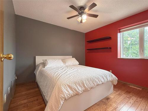 138 Lynx Crescent, Brandon, MB - Indoor Photo Showing Bedroom