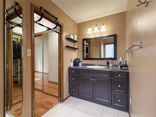 138 Lynx Crescent, Brandon, MB - Indoor Photo Showing Bathroom
