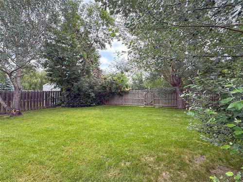 138 Lynx Crescent, Brandon, MB - Outdoor