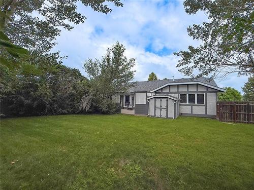 138 Lynx Crescent, Brandon, MB - Outdoor