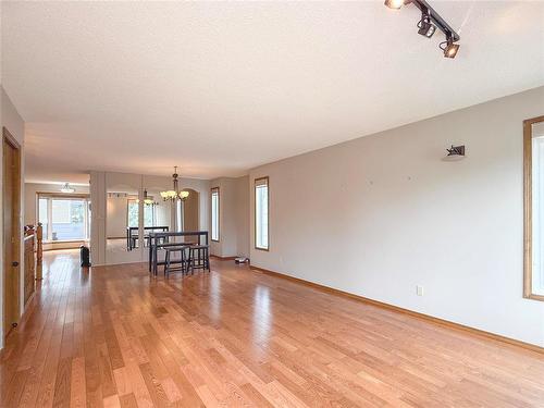 138 Lynx Crescent, Brandon, MB - Indoor Photo Showing Other Room
