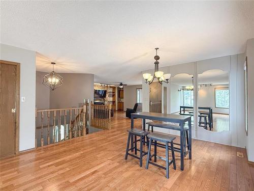 138 Lynx Crescent, Brandon, MB - Indoor Photo Showing Dining Room