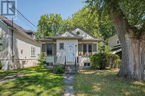211 TORONTO STREET  Kingston (Central City East), ON K7L 4A9